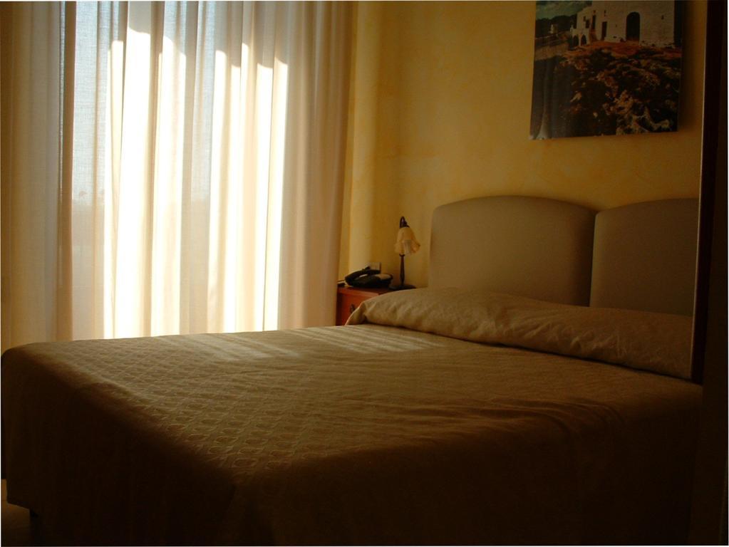 B&B Frammenti D'Itria Ceglie Messapica Rum bild